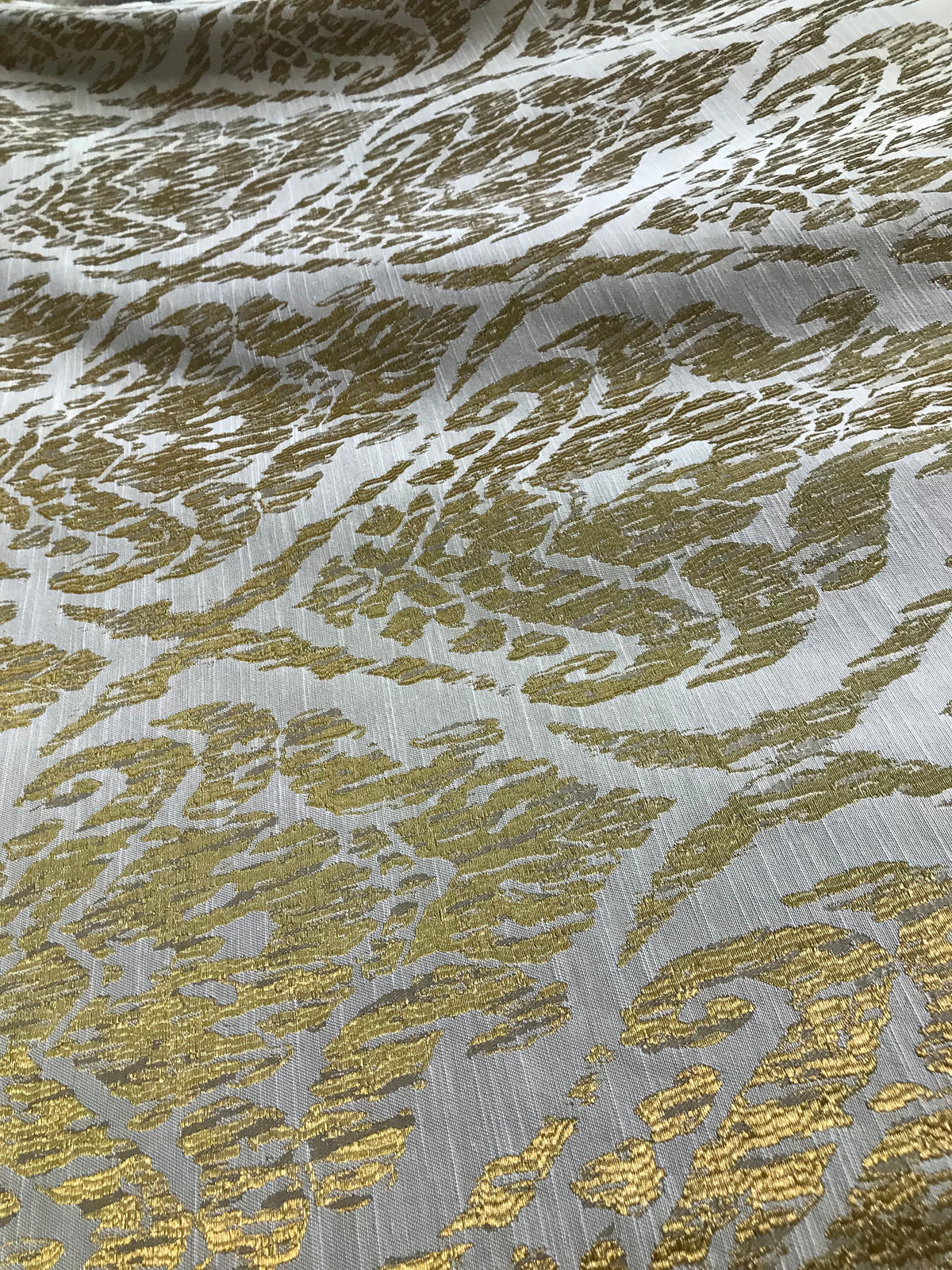 NEW Damask Pattern Gold Motif Decorating Drapery Fabric - Fancy Styles Fabric Pierre Frey Lee Jofa Brunschwig & Fils
