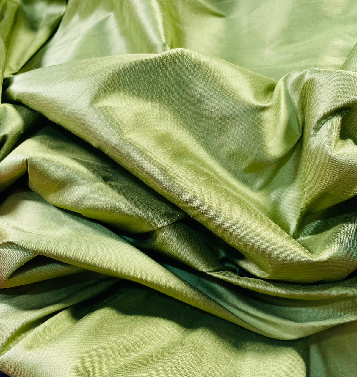 NEW Duchess Mable Designer 100% Silk Dupioni Fabric in Solid Leaf Green - Fancy Styles Fabric Pierre Frey Lee Jofa Brunschwig & Fils